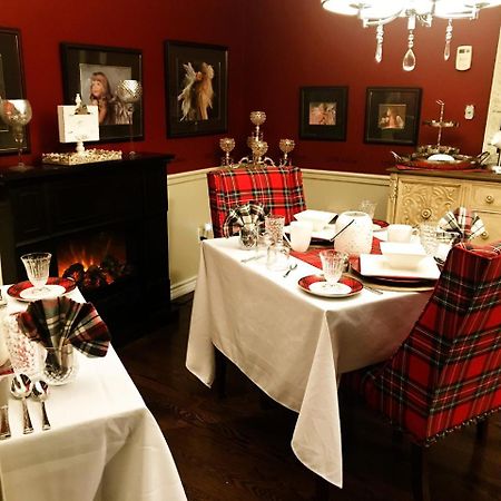 The Tartan House Bed & Breakfast Ейджакс Екстер'єр фото
